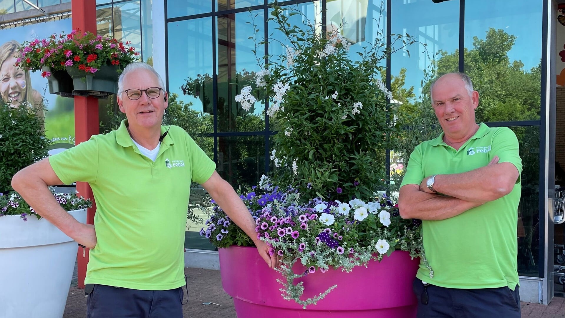 De broers Gerhard en Wim Rebel, eigenaren van tuincentrum Rebel.