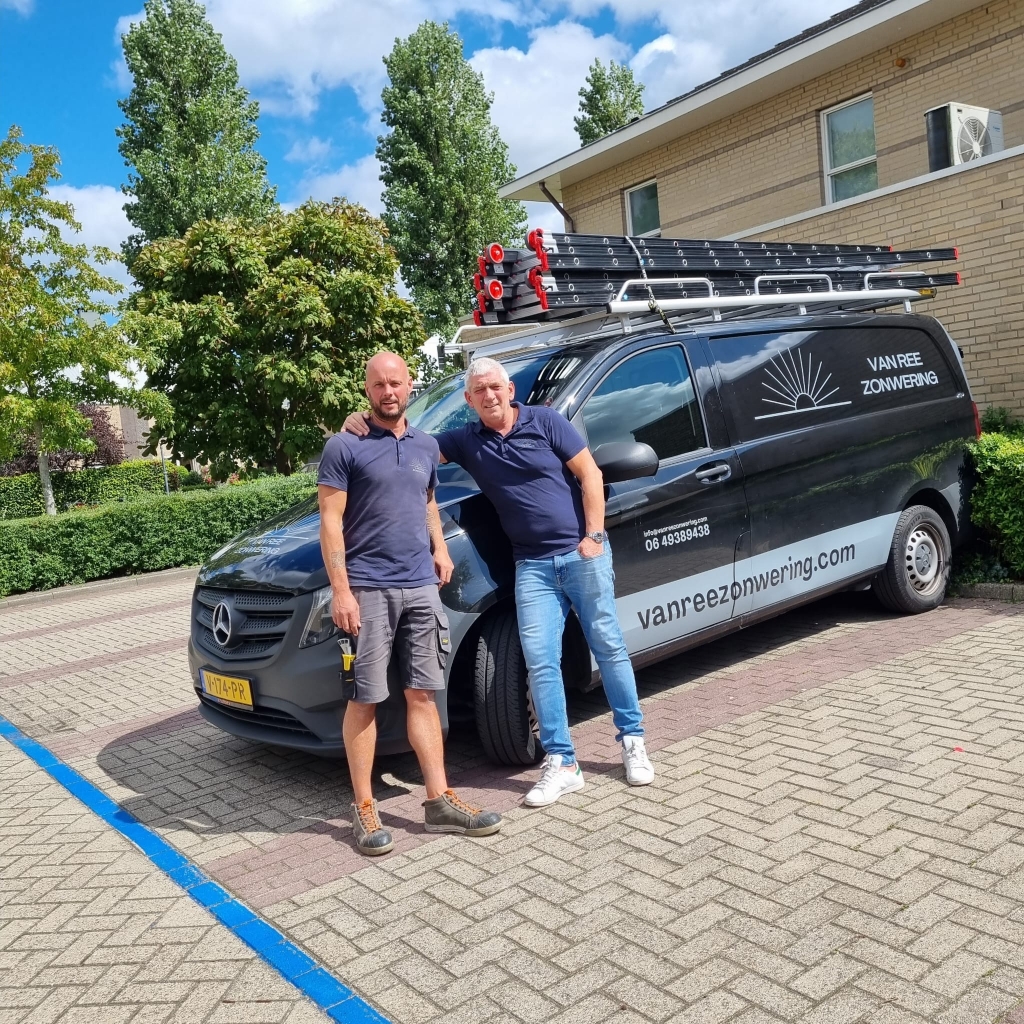 Van Ree Zonwering timmert aan de weg