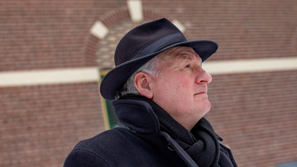 Robert Grijsen: 'Ik dacht als er al op twee plaatsen een troostdichter is, waarom wordt Hilversum niet de derde dan?'
