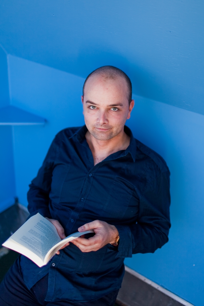 Nico van Wijk schrijft gedichten en verhalen en publiceerde in 2012 zijn roman 'Zeep'.