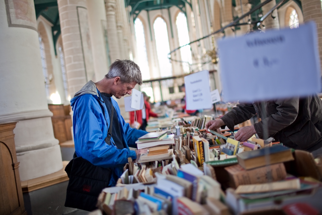 Aanstaand weekend: boekenmarkt in de Grote Kerk. 