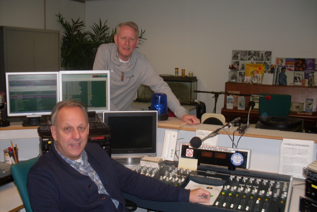 Frank Roos (op de achtergrond) en Rien Schimmel laten de zaterdagochtend voortaan heel anders klinken.