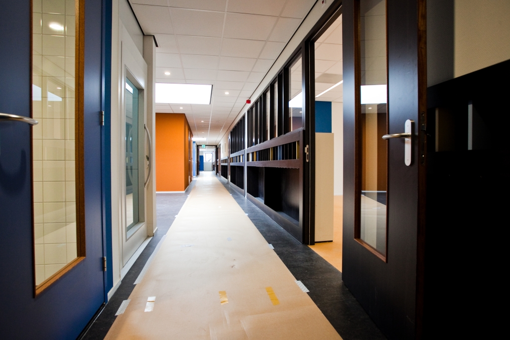 De nieuwe flexwet werkt averechts, zo blijkt uit navraag bij diverse scholen in Bussum en Naarden.