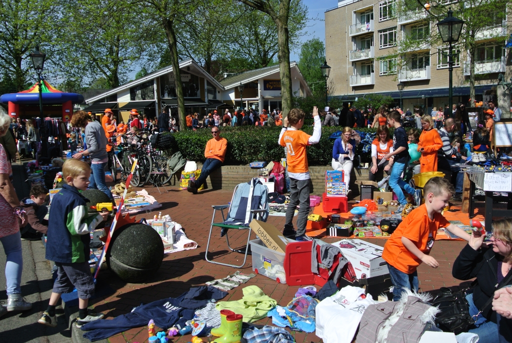 Julianaplein wordt Oranjeplein.
