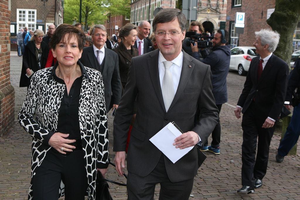 Het echtpaar Balkenende op weg naar de Grote Kerk.
