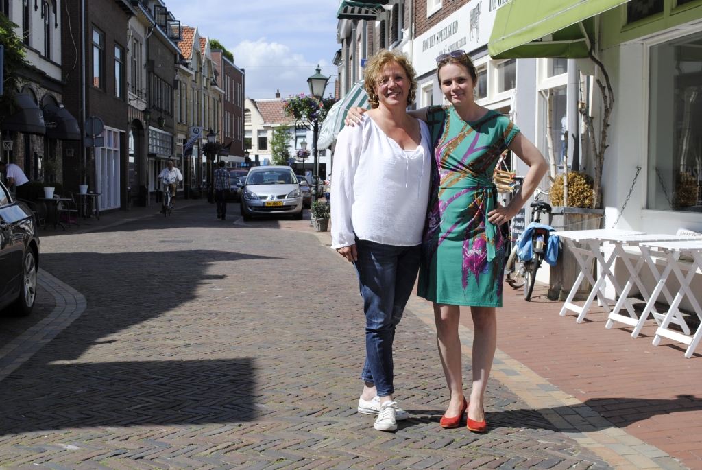Lutske Stuiver en dorpsmanager Ellen van Vossen: 'We hopen er een feestje van te maken.'
