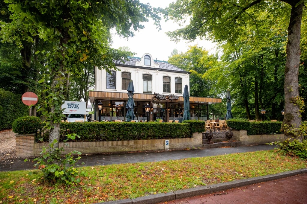 De podcastmarathon vindt plaats in Café De Jonge Haan aan de 's-Gravelandseweg.