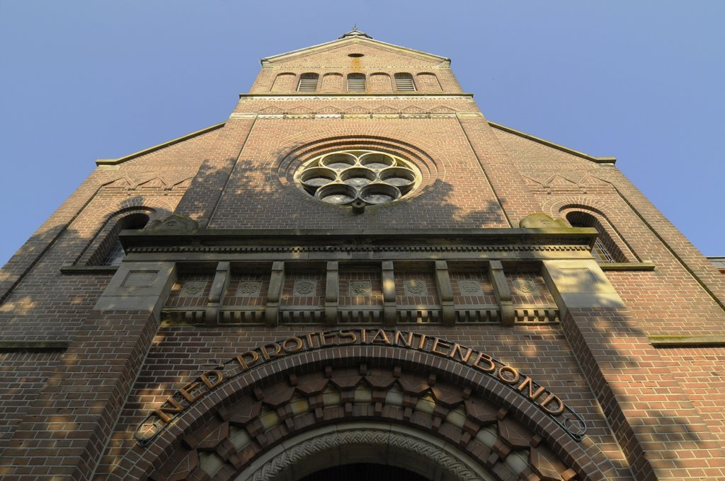 Openstelling Van Houtenkerk op zondag 24 oktober.