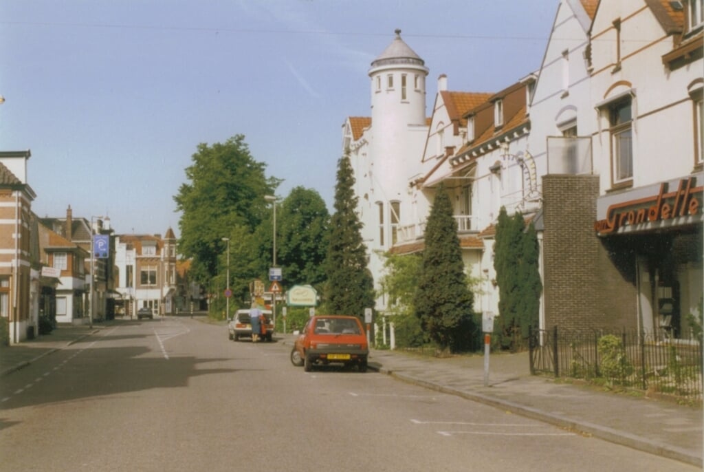 Kerkstraat nr. 3 t/m 11.			Foto: Archief Historische Kring Bussum
