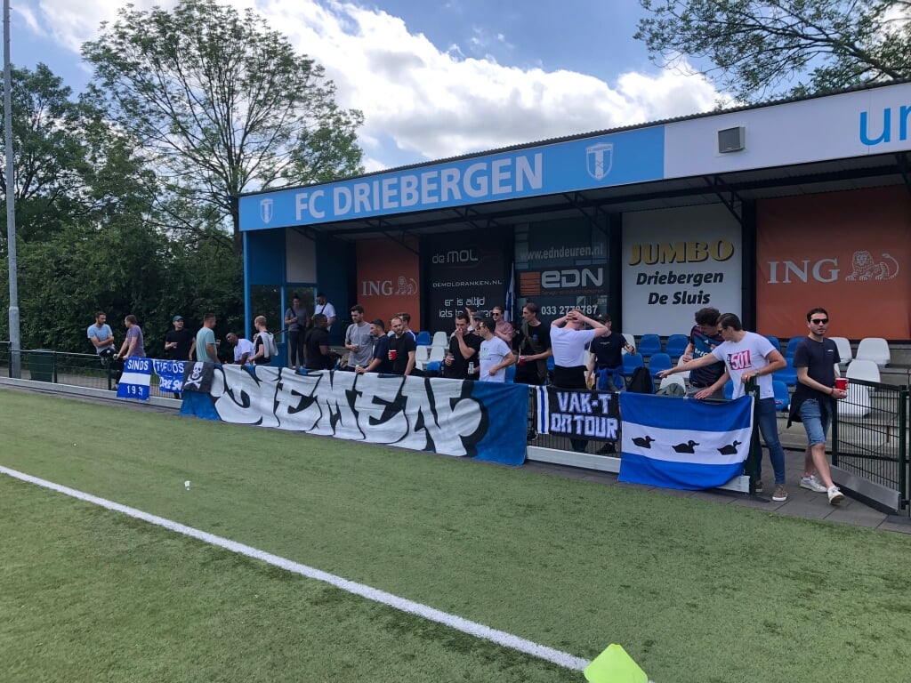 SV Diemen kreeg ook zaterdag steun van supporters.