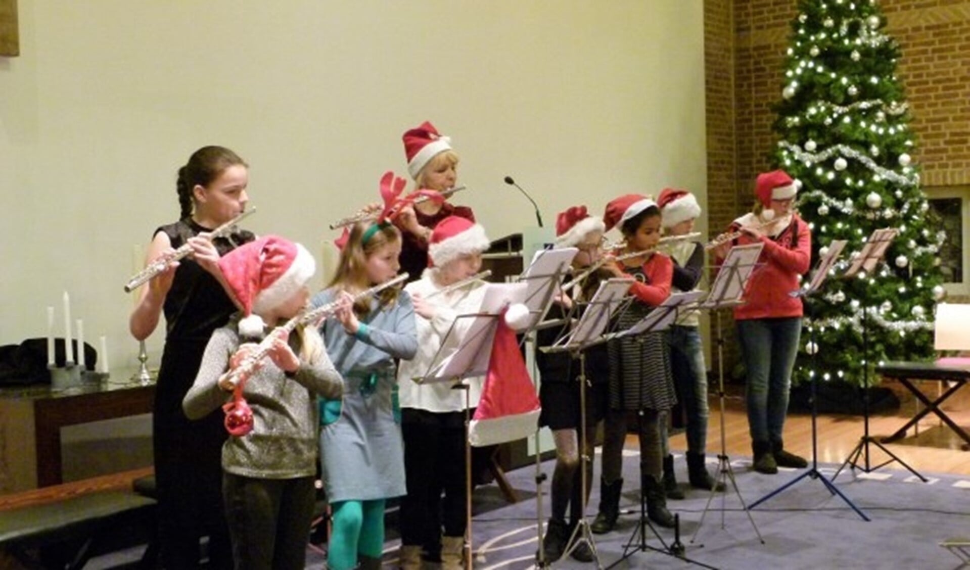 De leerlingen van Muziekles Aalst-Waalre geven zaterdag 16 december hun traditionele kerstconcert in de Agnes Dei Kerk.