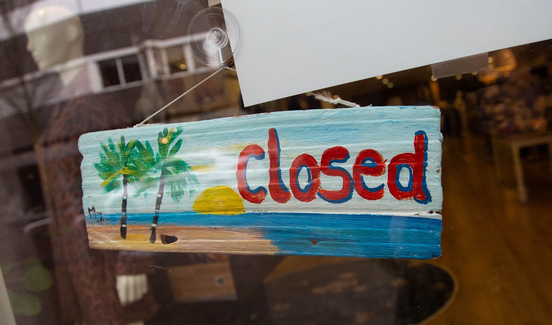 Winkels houden hun deuren wederom noodgedwongen gesloten. (Archieffoto: Joyce van Dijk)