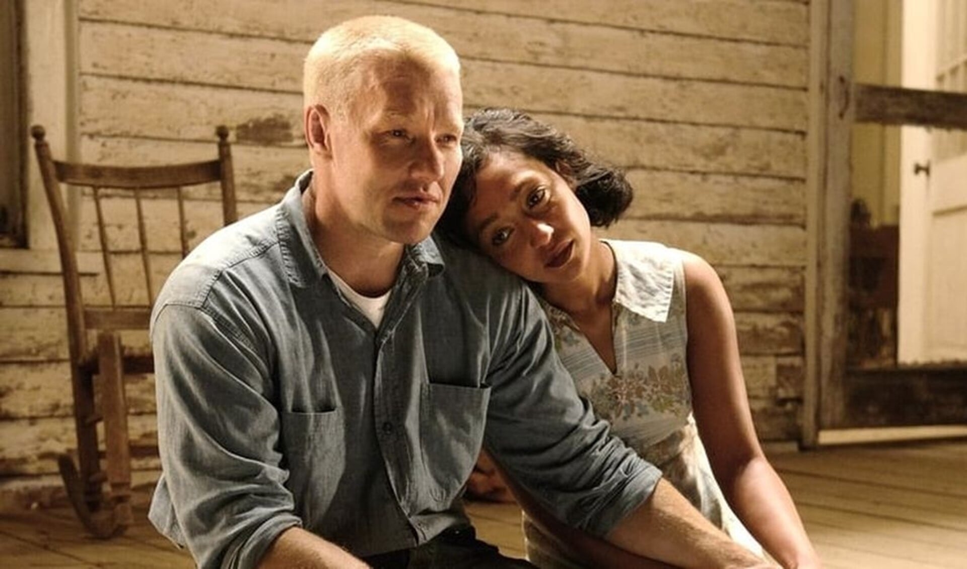 Richard (Joel Edgerton) en Mildred Loving (Ruth Negga) spelen de hoofdrollen in Loving.