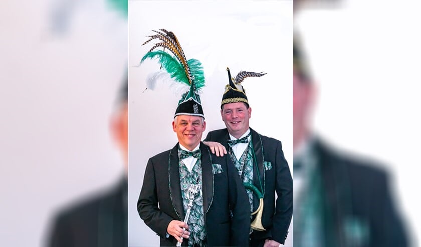Wilfred van der Eerden is de nieuwe prins van De Geldropse Jagers, Juan van Grinsven is zijn adjudant. (Foto: Mark Arends)