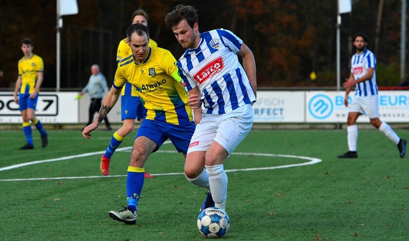 <p>SV Someren wist zondag drie punten mee te nemen uit Valkenswaard. (Foto: Jan van den Broek)</p>