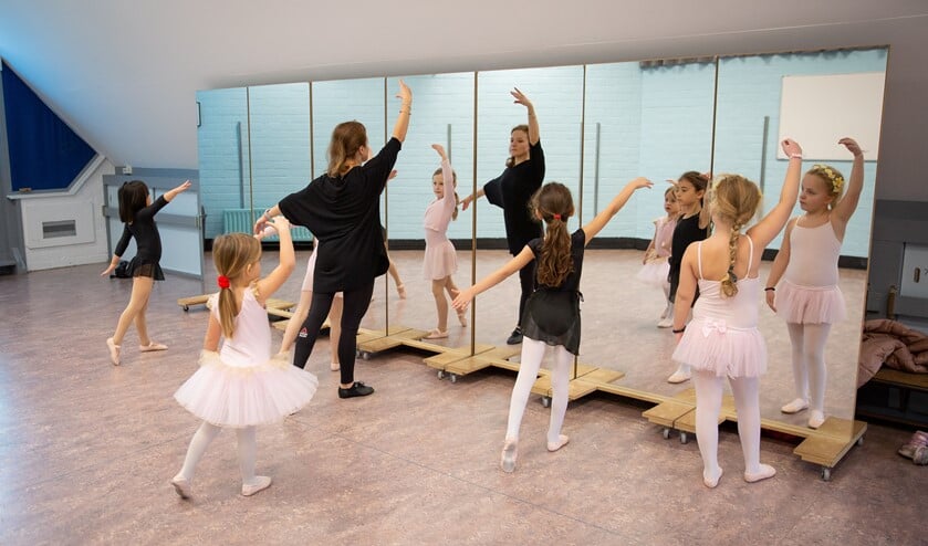 <p>Klassiek ballet bij de Pracht (Foto: Connie Sinteur)</p>