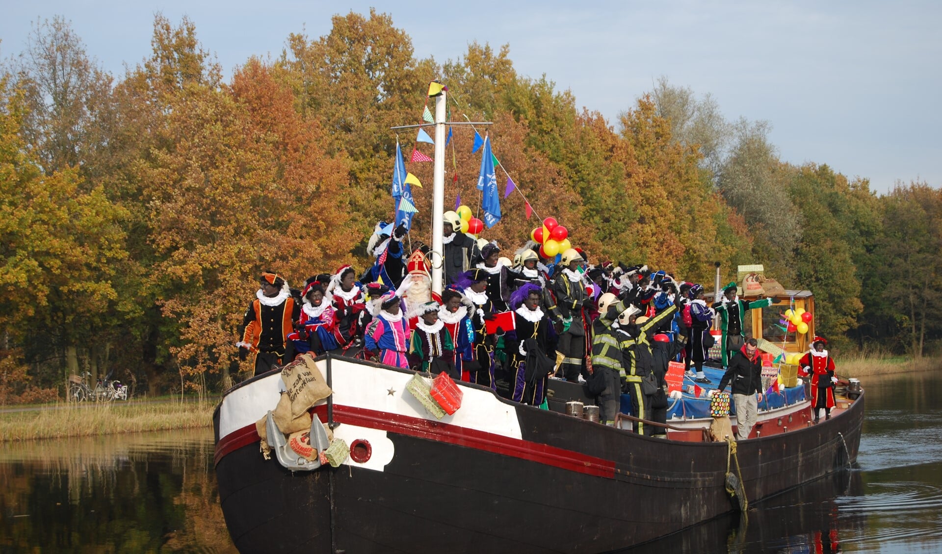 Sinterklaas komt ook dit jaar met de Pakjesboot naar Geldrop.(Archieffoto: Corinna Romanesco)