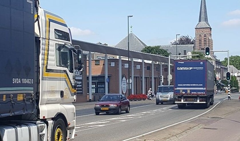 <p>De Eindhovenseweg door Aalst (Foto: Duurzaam door Waalre)</p>