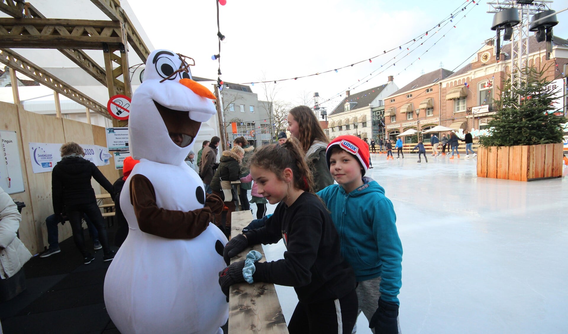 Dit jaar weer geen ijsbaan in het centrum van Geldrop. (Foto: Ronny Bron)