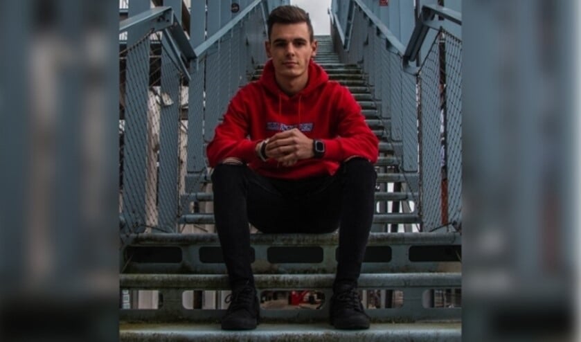 <p>De eerste stap is gezet in het volgen van zijn passie, nu kijken of hij Valkenswaard op de kaart van welbekende dj's/producers kan zetten. </p>