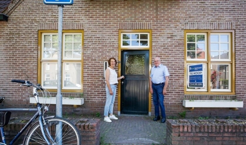 <p>Diny Simkens en Geert Hut bij De Huiskamer in Leende.</p>