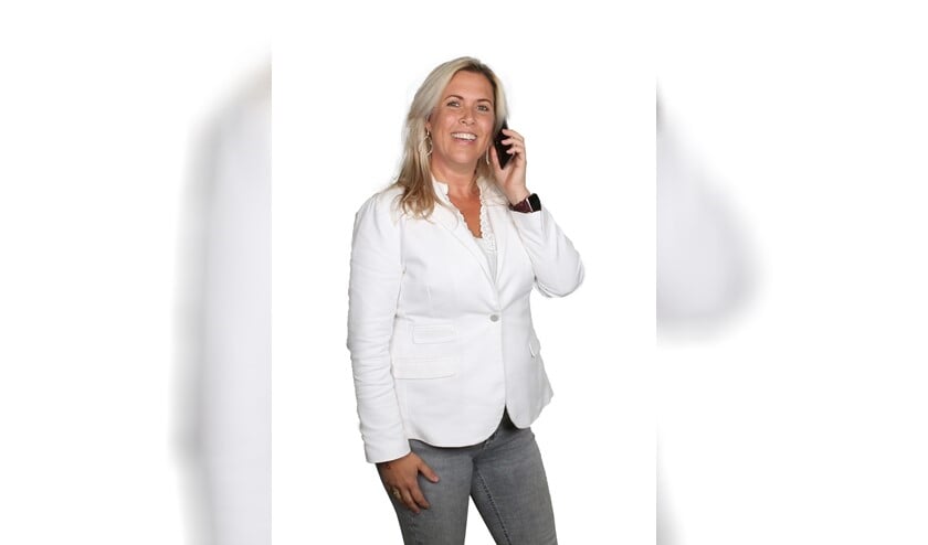 <p>Tamar Palmen werkt alweer 7 jaar als media-adviseur bij DAS Mediacentrum en hoopt er binnenkort een collega bij te krijgen.</p>