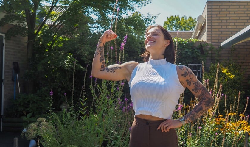 <p>Fabiënne van Erp (23) woog eerst 95 kilo, viel 35 kilo af en is nu bodybuilder. (Foto: Noortje de Vries)</p>