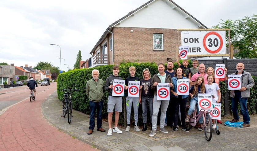 <p>Een speciaal actiecomité maakt zich hard voor verlaging van de maximumsnelheid. (Foto: Mariëlle Govers) </p>