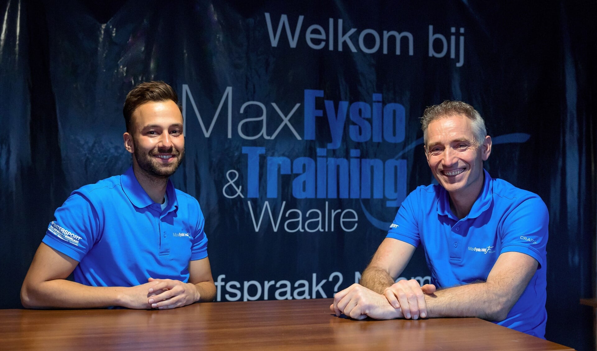 Tim Lybaart en Richard Spierings van Max Fysio in Waalre. (Foto: Connie Sinteur)