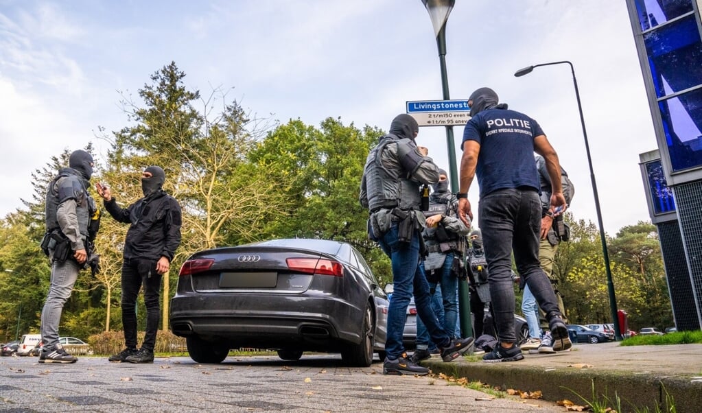 Arrestatieteam Pakt Man Op - Adverteren Geldrop-Mierlo ...