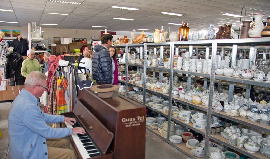 Kringloopwinkel Een Aarde Hoopt Op Pand Om De Hoek Al Het Nieuws Uit Asten