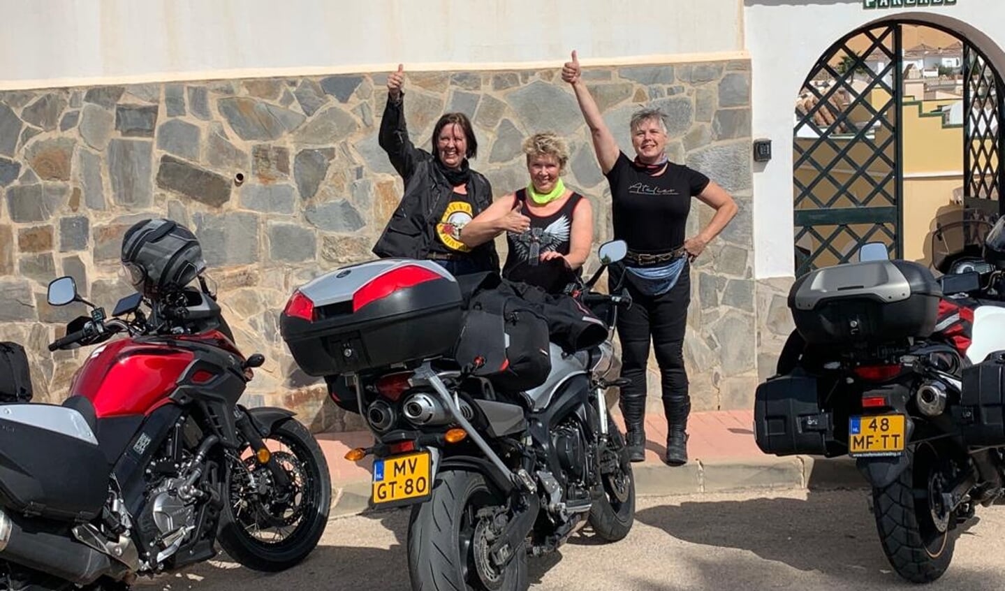 Yvonne, Petra en Dorethe kwamen na een lange reis aan op de eindbestemming in het Zuid-Spaanse Torrox.