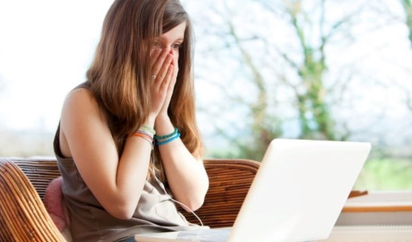 Cybercriminaliteit kan een enorme impact op het slachtoffer hebben. In sommige gevallen kan het de gedupeerden jarenlang achtervolgen.