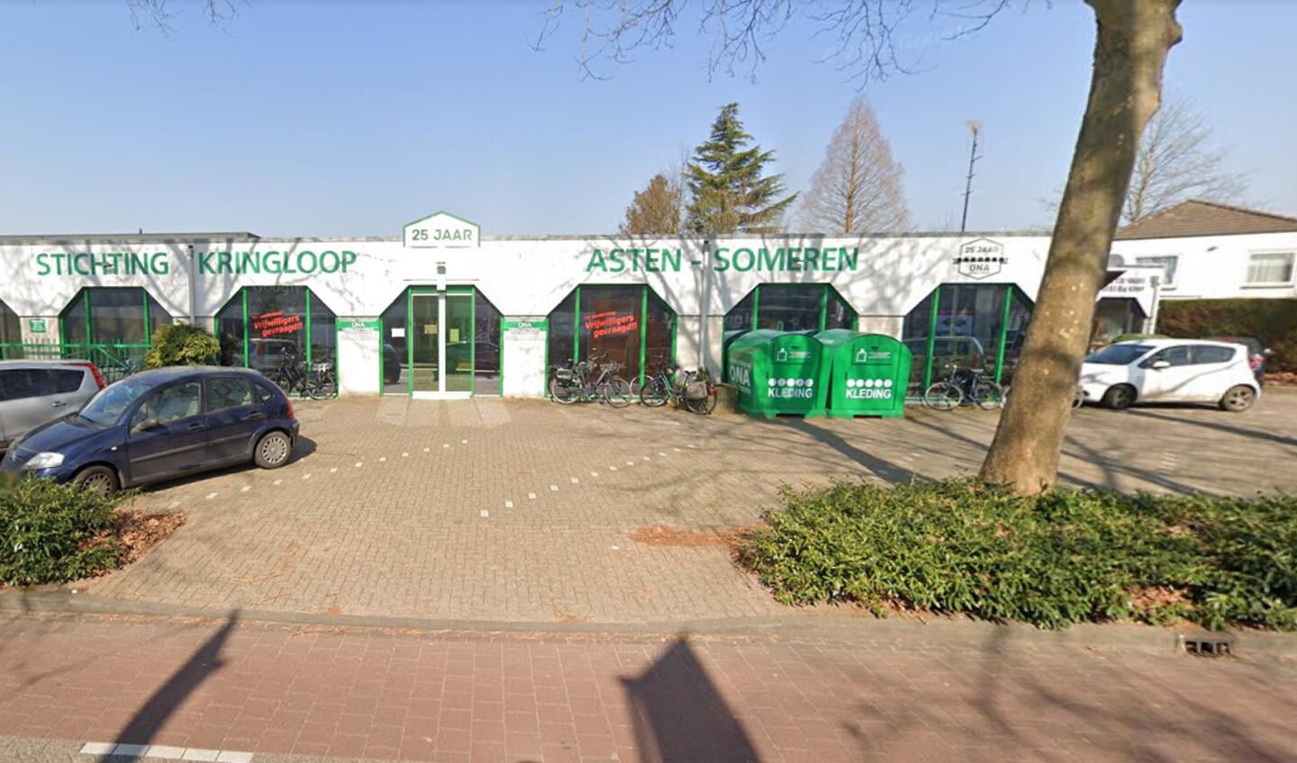 Kringloopwinkel Ona aan de Industrielaan in Asten. (Bron: Google Street View)