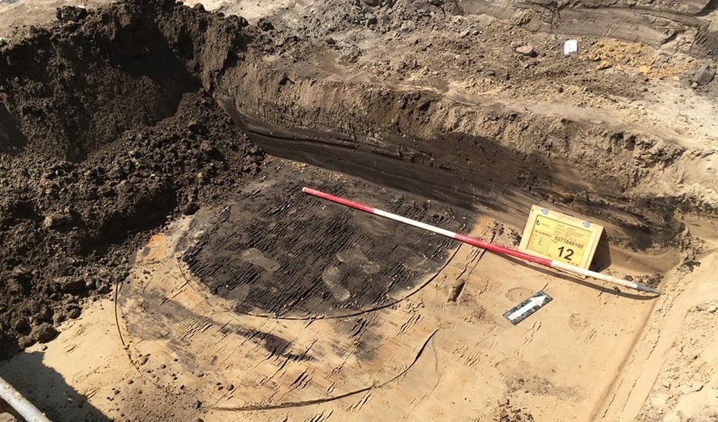 De waterput die is gevonden in de opgraving aan de Gestelsestraat. (Foto: Waalres Erfgoed)