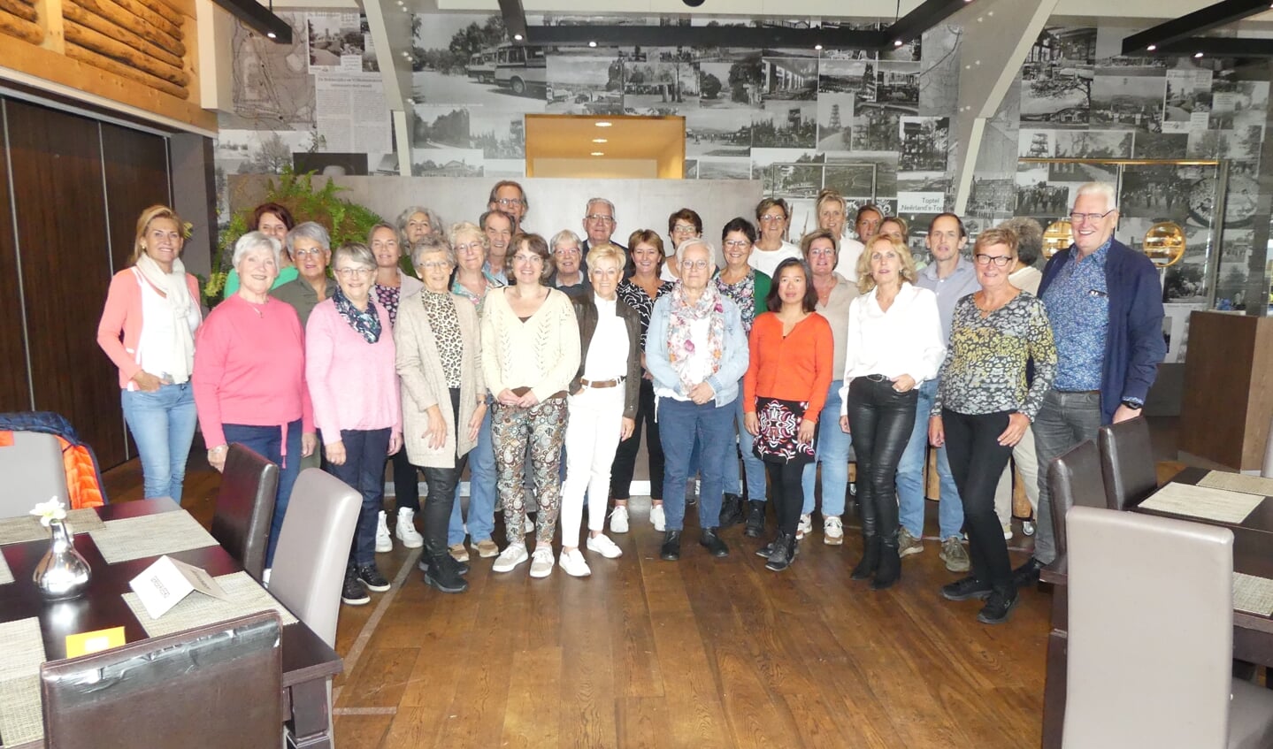 Ter gelegenheid van het zestigjarig jubileum brachten de leden van de zangverenging een bezoek aan de Eifel.