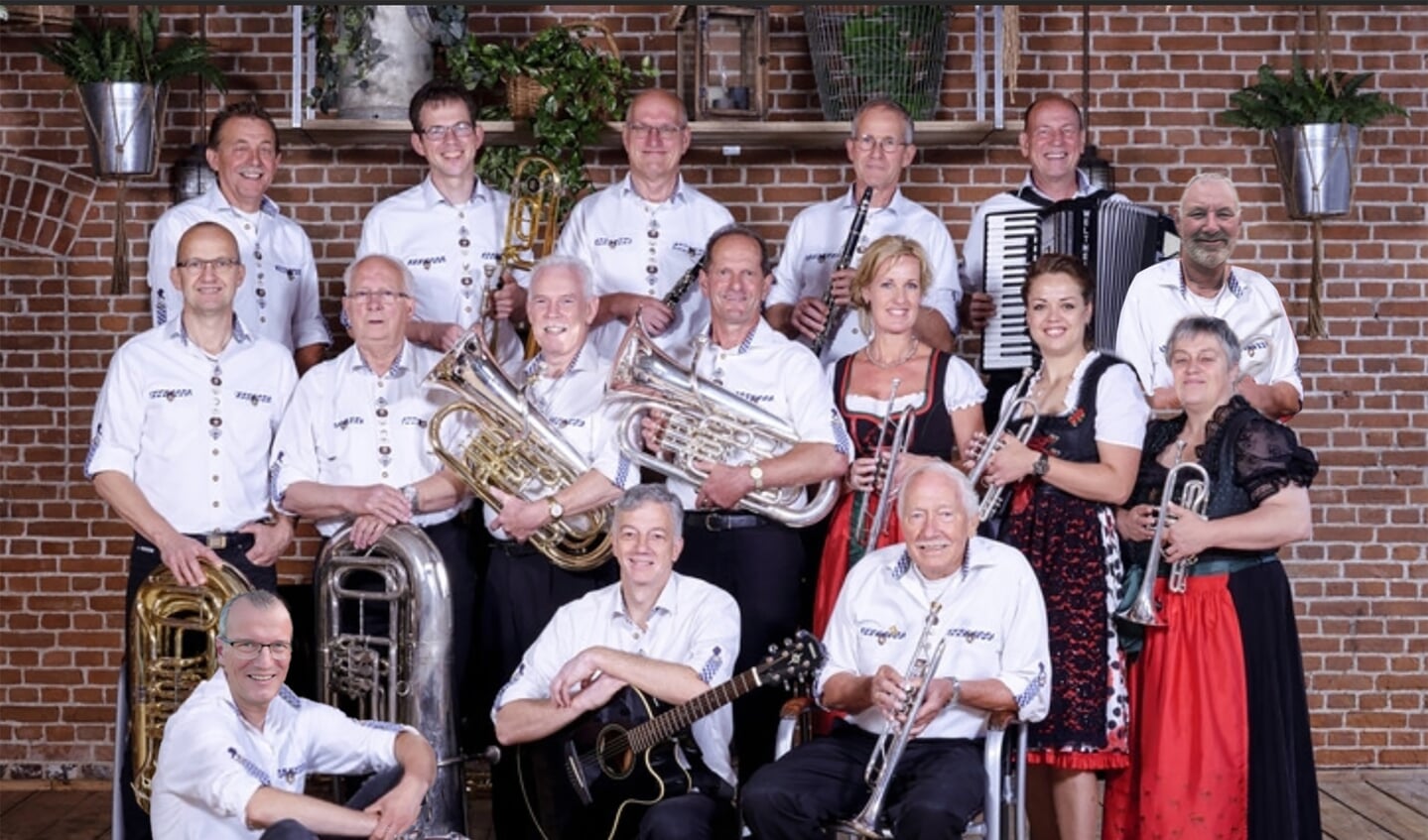 De Aalander Muzikanten brengen een gevarieerd programma met een groot aantal solowerken voor een publiek van jong en oud.