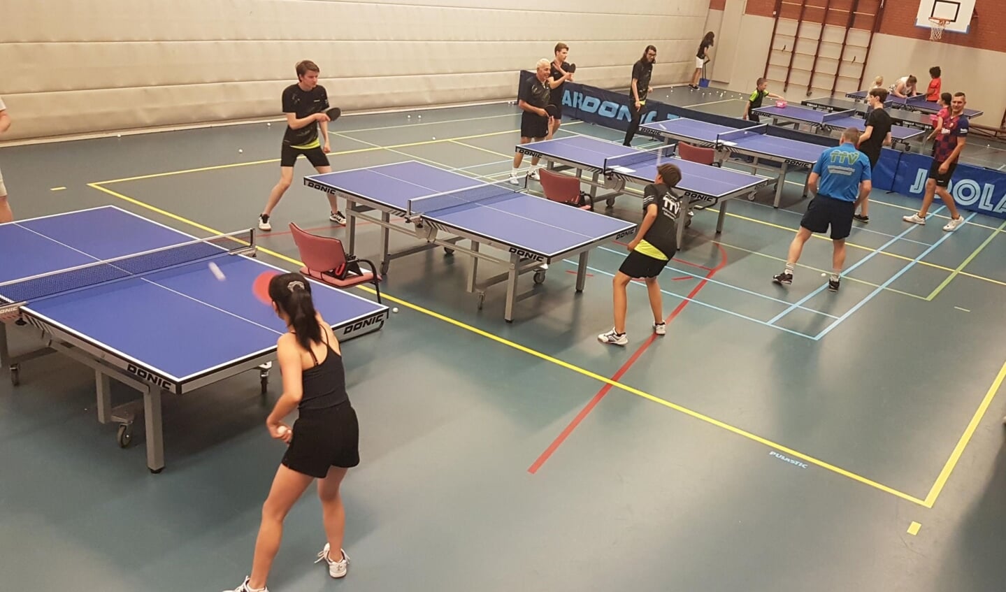 De senioren van TTV Valkenswaard zijn de competitie begonnen met een zege.