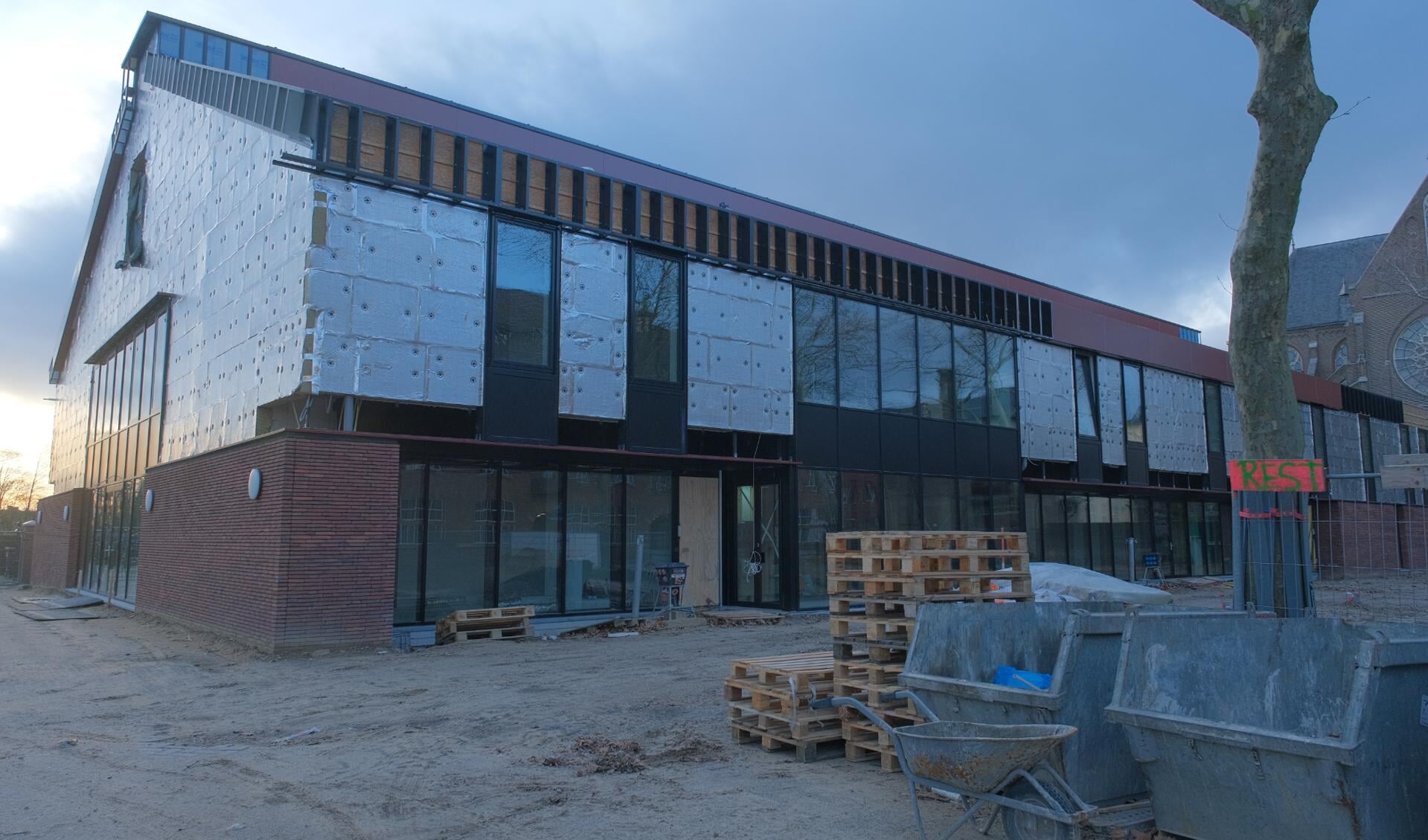 Bibliotheek Asten is in aanloop naar de verhuizing naar gemeenschapshuis 't Kwartier (foto) tijdelijk gesloten.