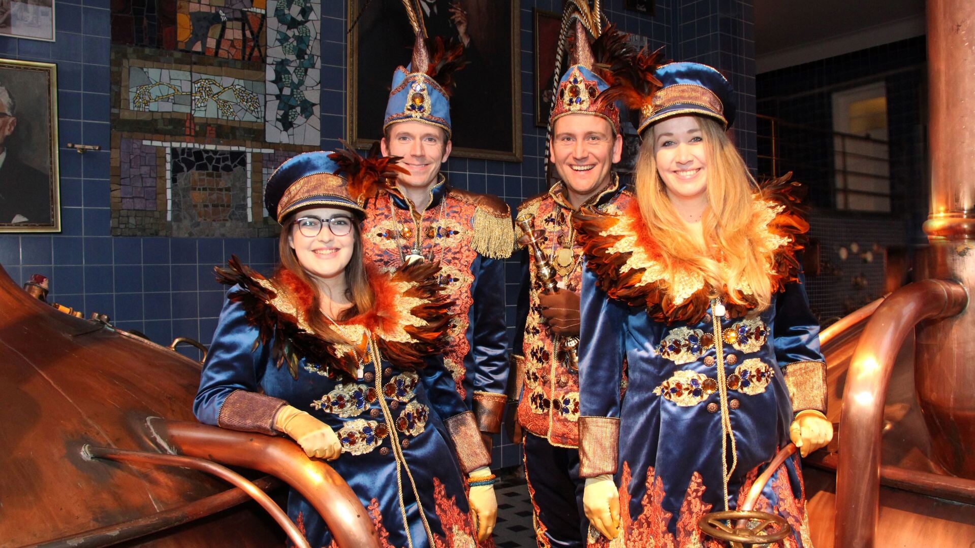 Prins Sam, Adjudant Bart en de hofdames Chantal en Joyce.