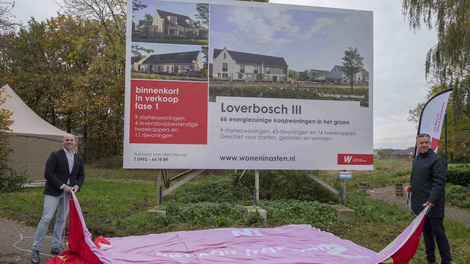 Donderdag werd de start van de bouw van 66 woningen in Loverbosch gevierd. (Foto: Hein van Bakel)