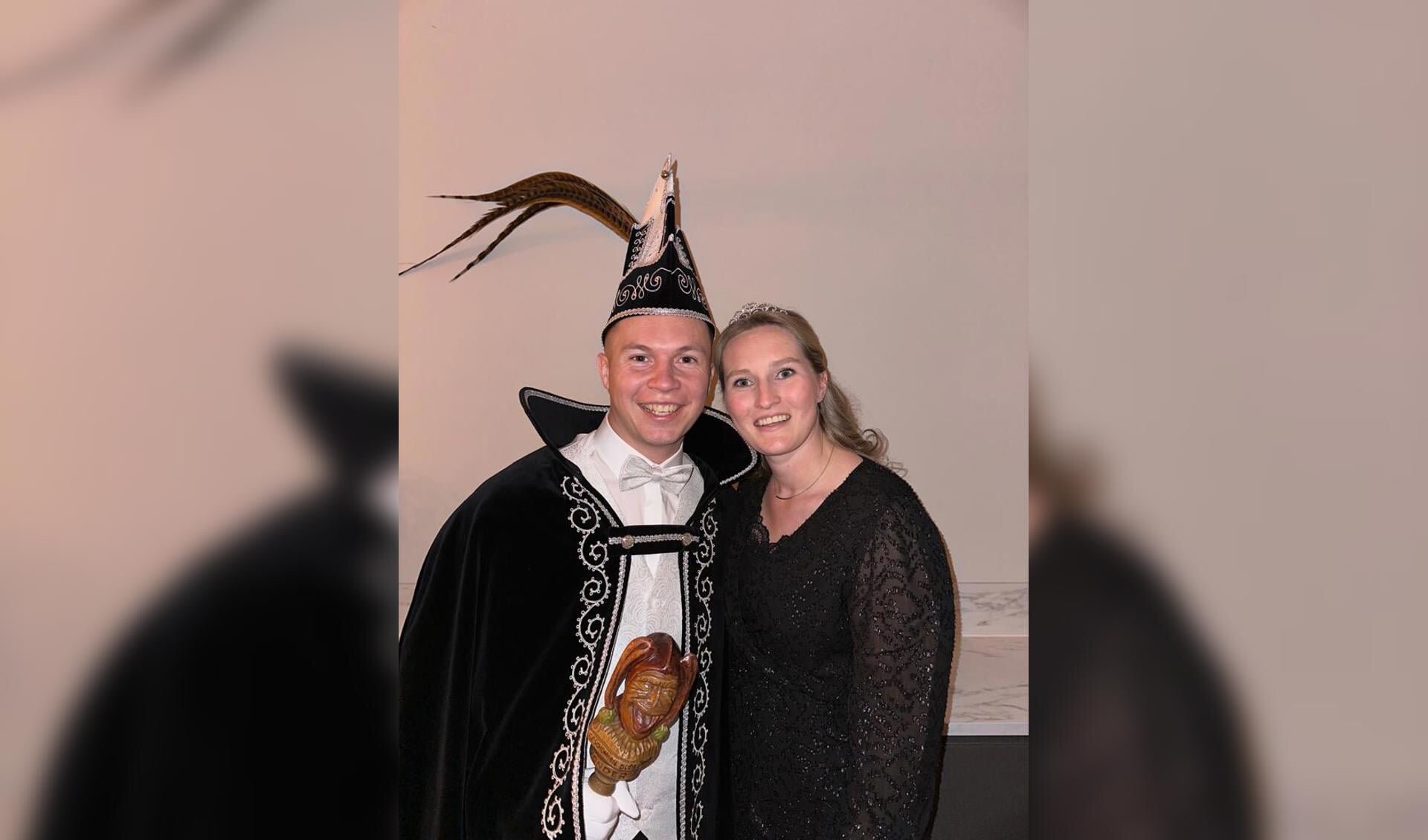 Prins Rowan samen met Prinses Joëlle.