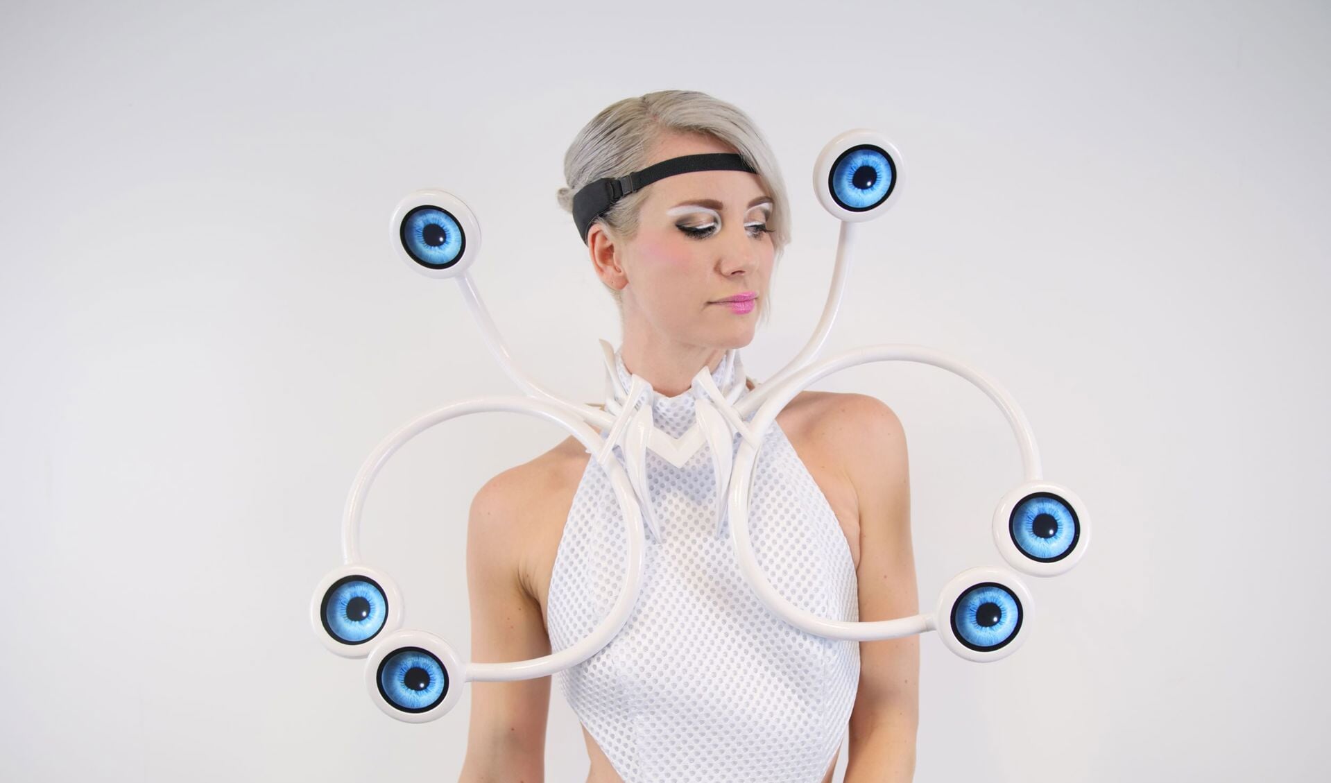 De Screen Dress van ontwerper Anouk Wipprecht
