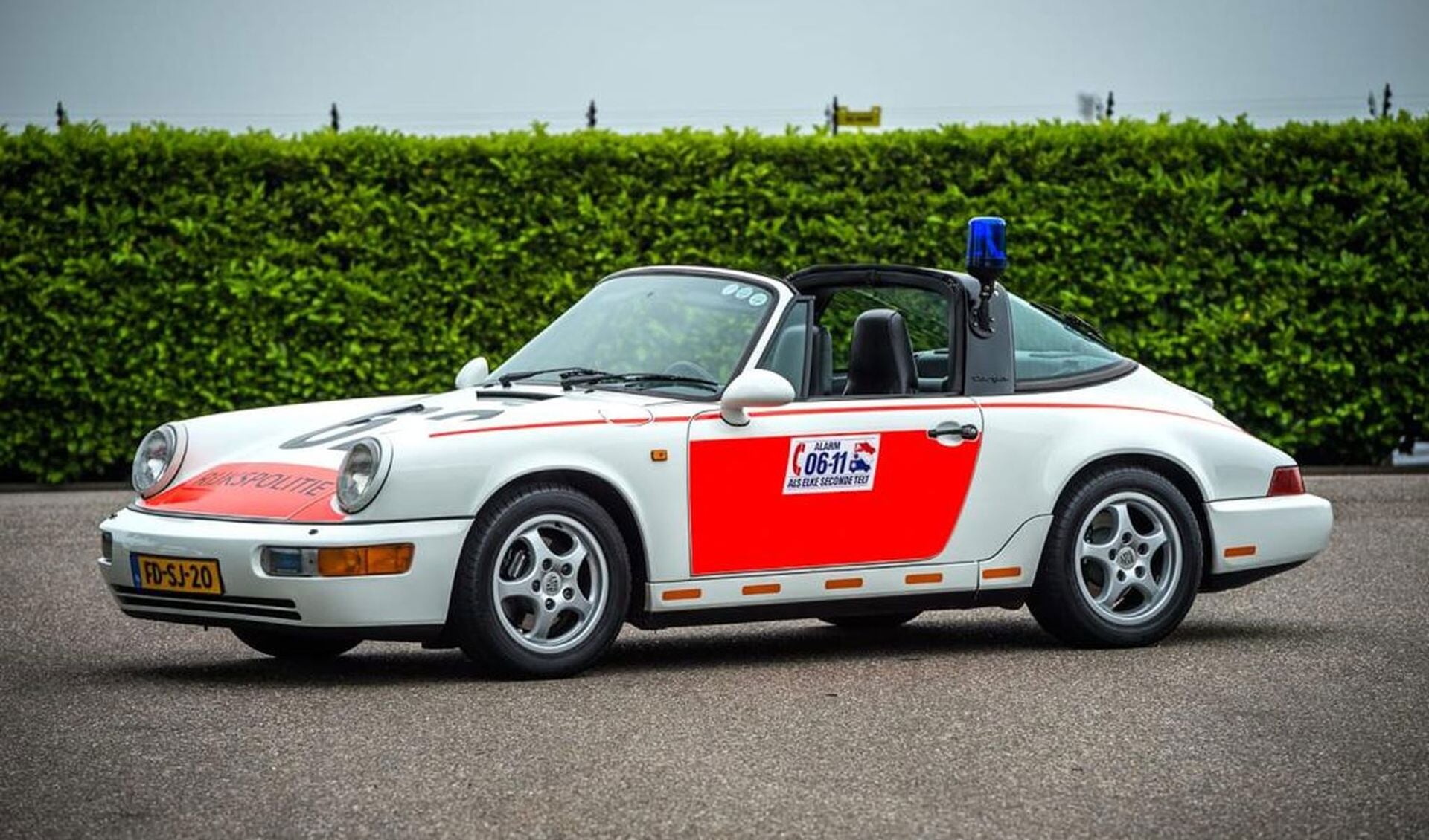 De Nederlandse politie reed vroeger in een Porsche.
