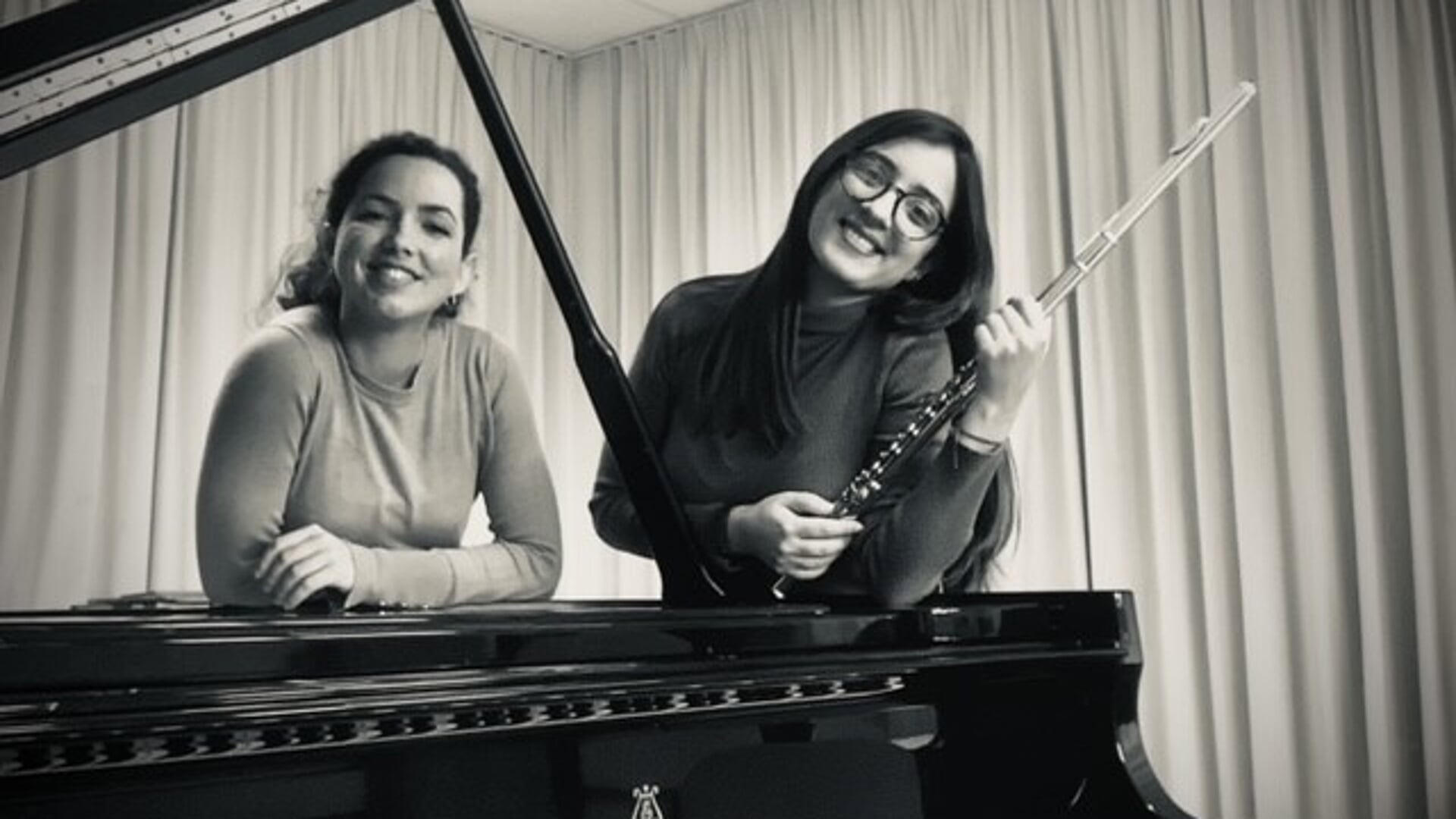 Origins Duo bestaat uit Lisa Maria Blanco Muiño en Claudia Veloso Alvarez.