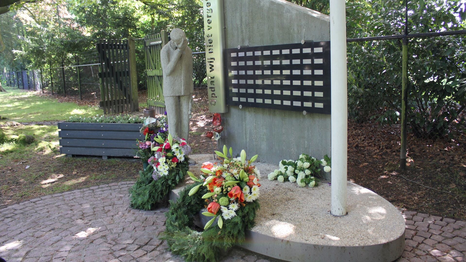Monument Valkenswaardse Slachtoffers van Oorlogsgeweld en Conflicten.