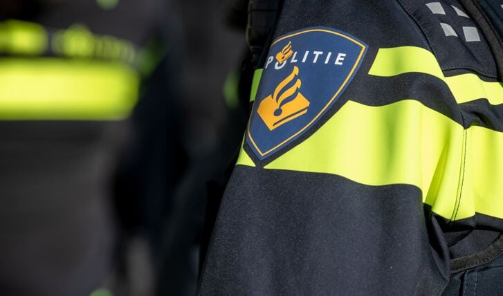 De politie zuidoost Brabant waarschuwt voor oplichters die zich voordoen als politiemedewerkers. 
