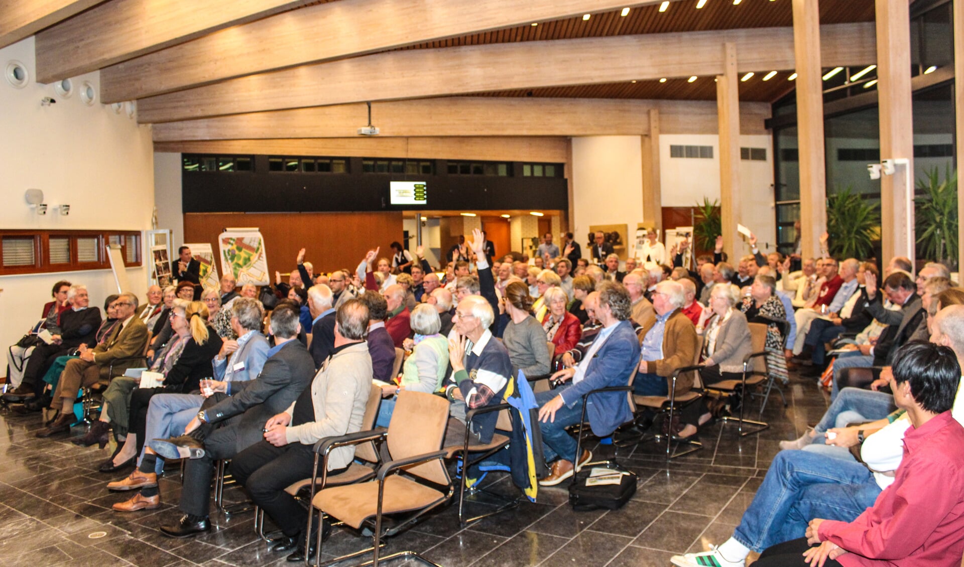 Ruime belangstelling voor de ontwikkelingen van het Vinkenplein.