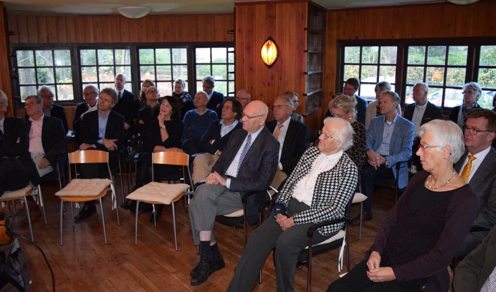 Het 10-jarig jubileum van de Stichting werd gevierd in het sfeervolle Walter Maashuis.