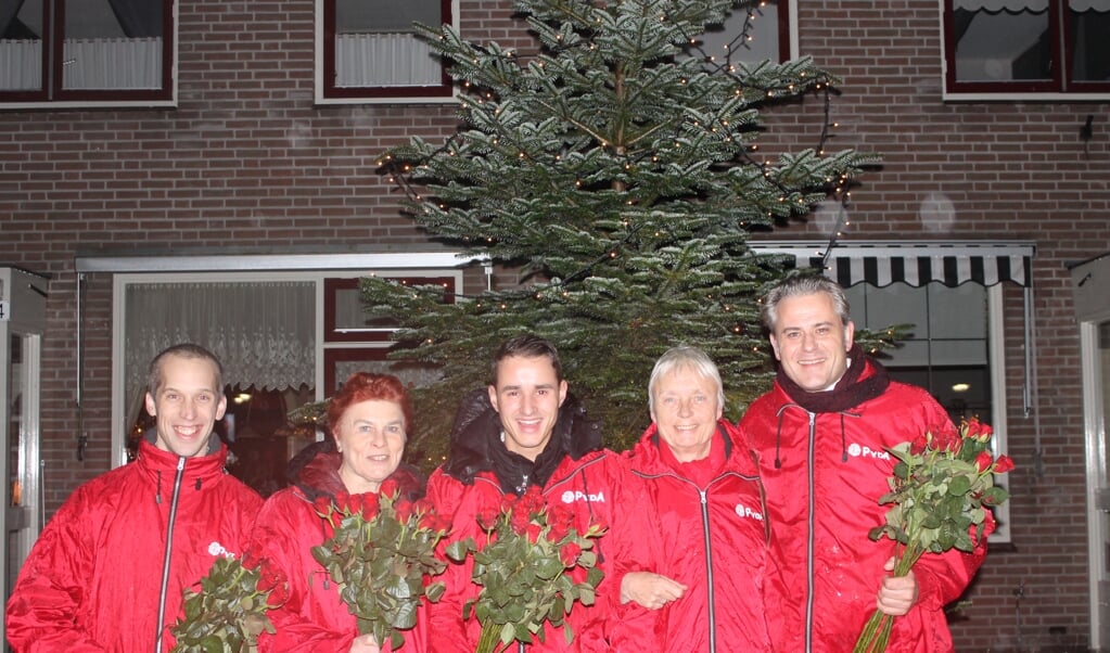 Het PvdA wijkteam op bezoek in de Leijen.